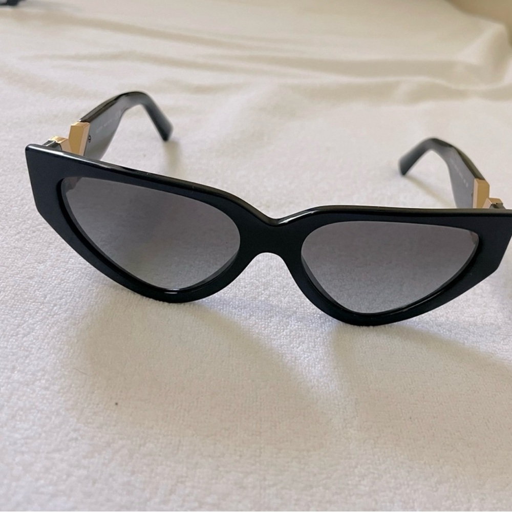 Valentino logo sunglasses
